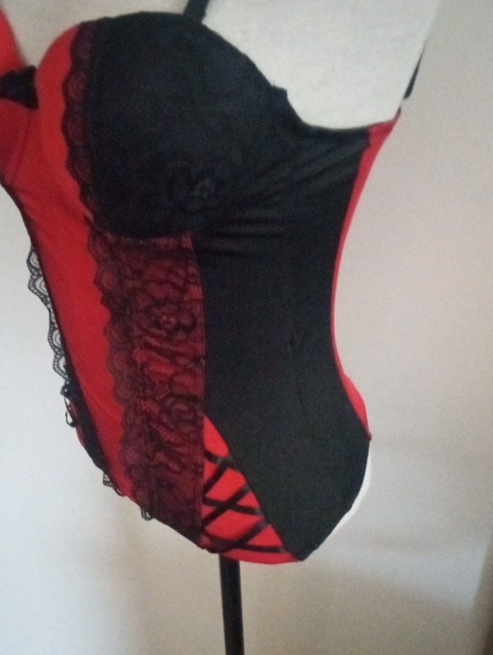 Body Rage Cortisol Red and Black Lace Panel Bustier Top Large - Picture 9 of 15